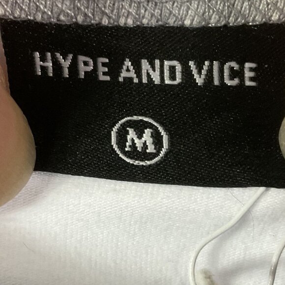 NWT/NWOT University of Kentucky Wildcats 2-piece set, Cropped Top, PJ Shorts - Picture 7 of 14